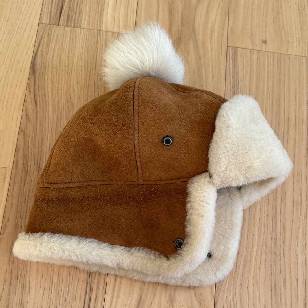 Ugg Trapper Hat With Pom Pom